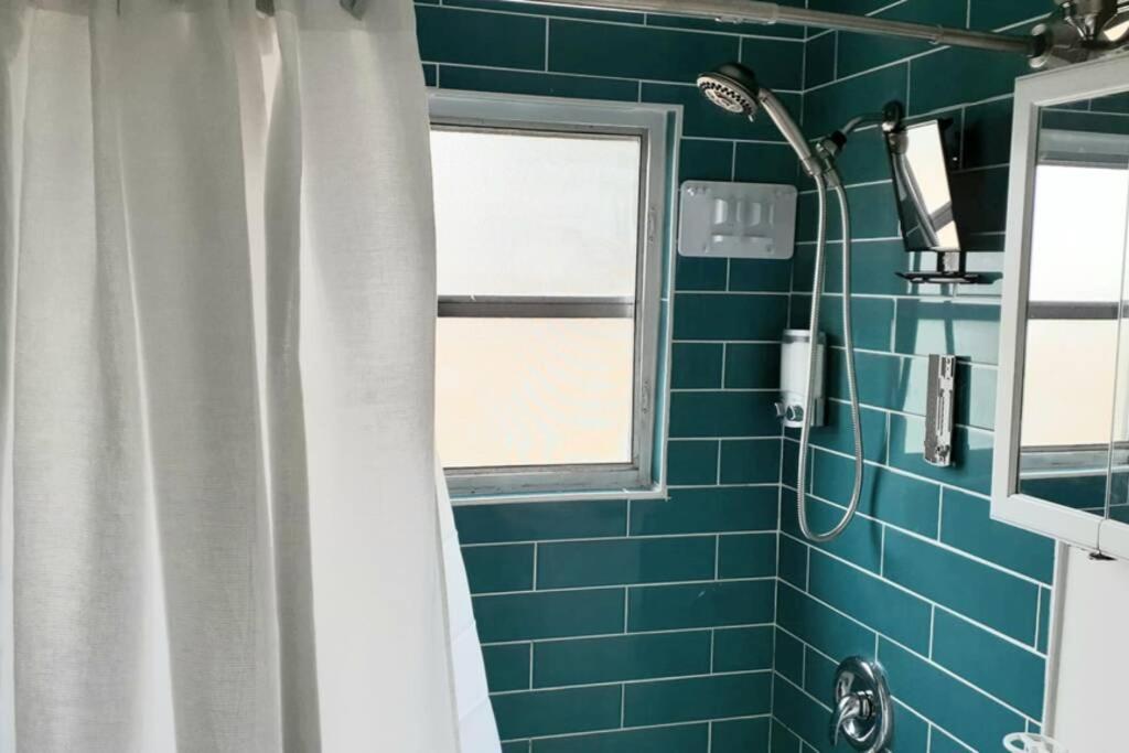 Lake Worth Beach Paradise Cove Cottage 2-1Bedroom Exterior photo