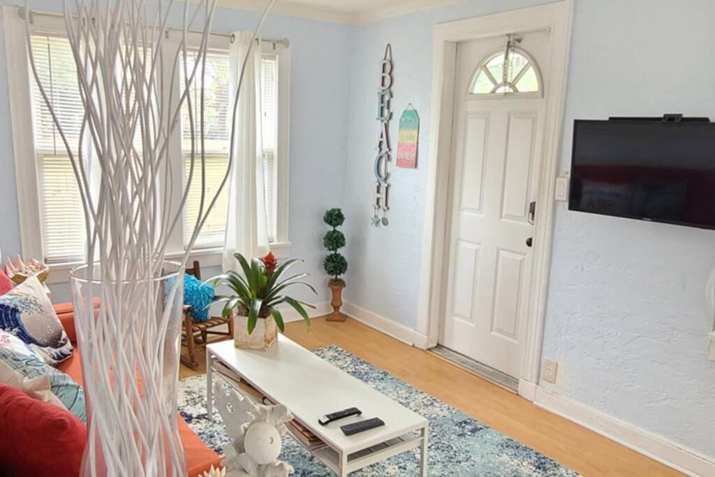 Lake Worth Beach Paradise Cove Cottage 2-1Bedroom Exterior photo