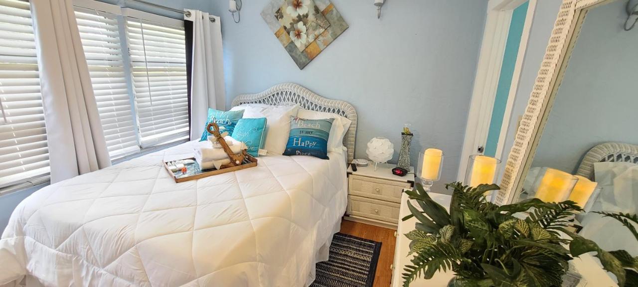 Lake Worth Beach Paradise Cove Cottage 2-1Bedroom Exterior photo