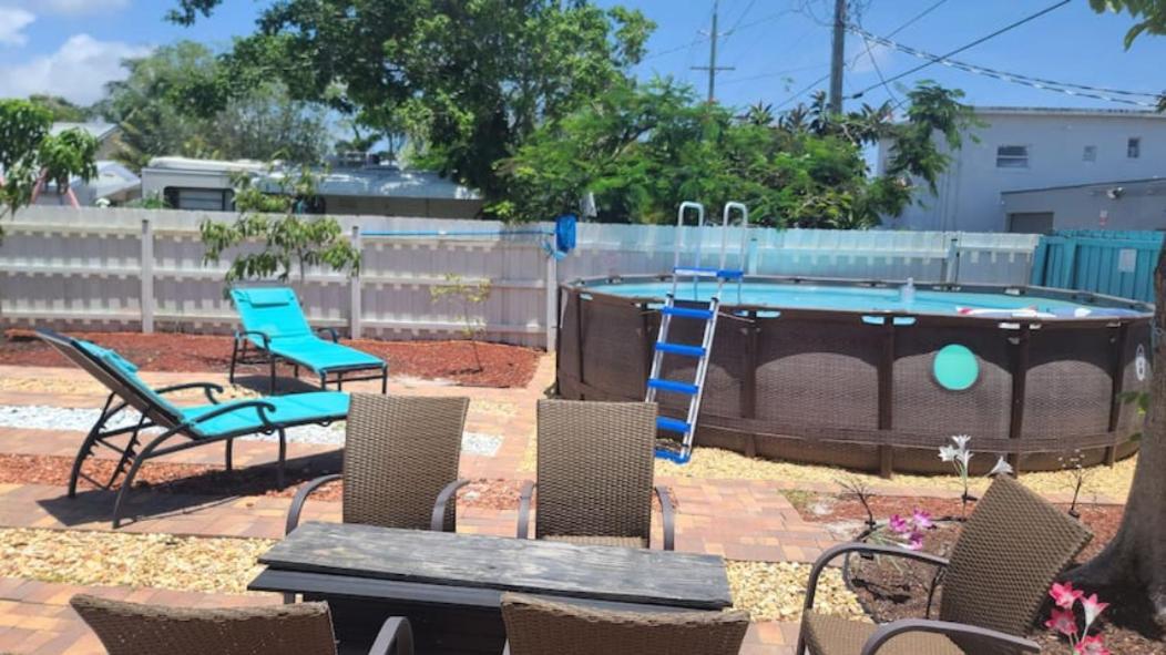 Lake Worth Beach Paradise Cove Cottage 2-1Bedroom Exterior photo